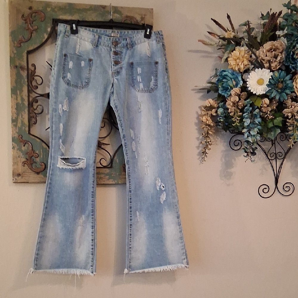 Light Blue  Wide Leg Jeans. Size Large 36" Waist